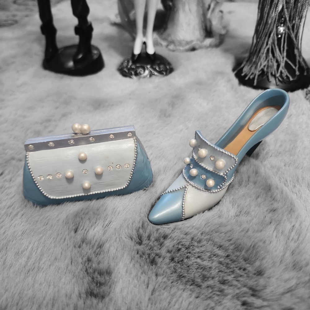 Elegant Blue and Cream Women's Heels with Matching Clutch